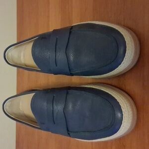 Tod’s Slip Ons - Blue Leather sz 8.5 US